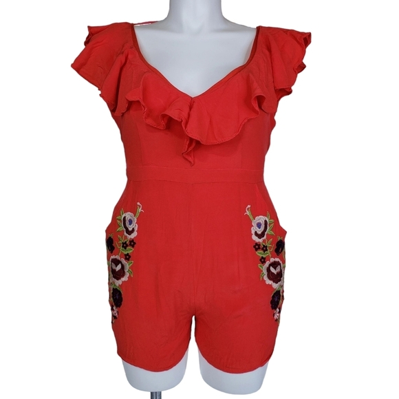 Chelsea & Violet | Red Ruffle Sleeve V Neck Floral Embroidered Romper Women's L - Picture 1 of 7